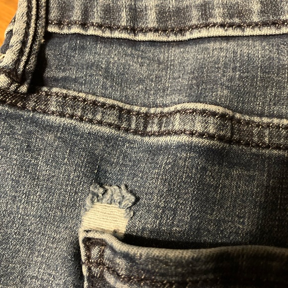 Old Navy Women’s Jeans - Picture 7 of 10